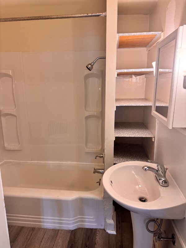 Building Photo - 511 E Beaver Ave