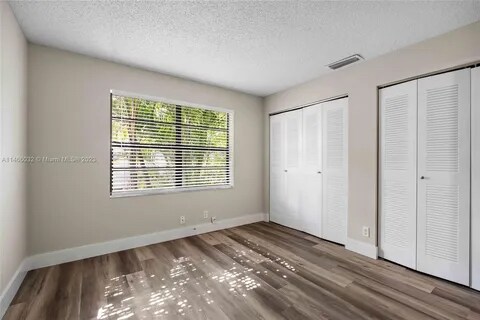 Building Photo - 8912 Thumbwood Cir