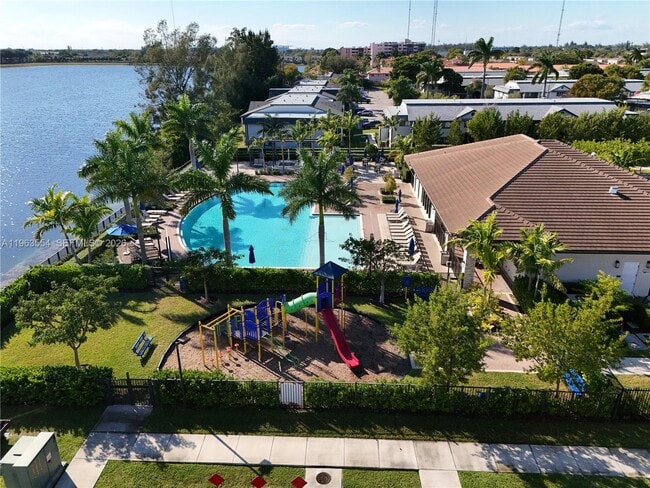 Building Photo - 244 NE 210th Way