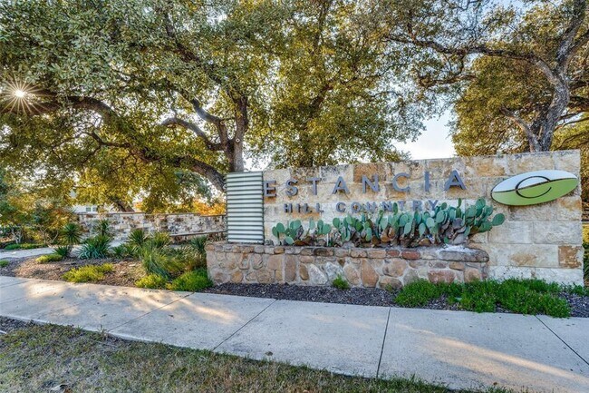 Building Photo - 602 Cardenas Ln