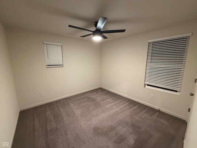 Building Photo - 15545 Westmoor Ave