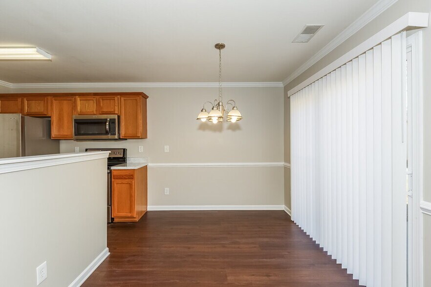 Building Photo - 3825 Broadwater Ct