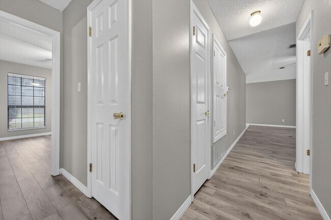 Building Photo - 3 Neptune Dr