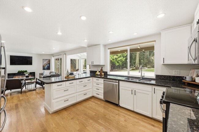 Building Photo - Luxury Acreage Estate in Hollywood Hill | Woodinville Retreat with Modern Upgrades