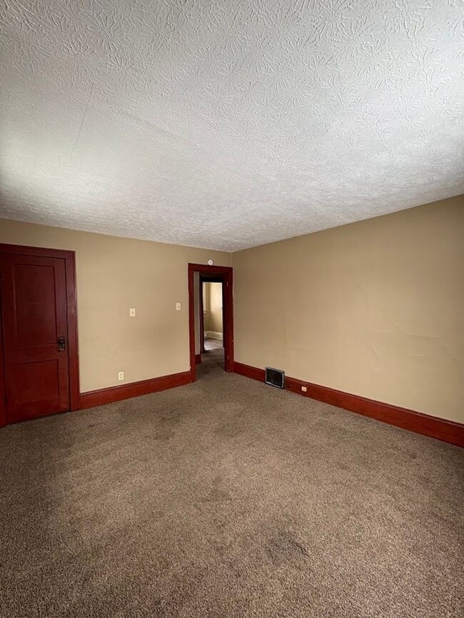 Building Photo - California Triplex