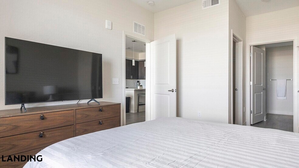 Building Photo - 9650 52nd Ave E