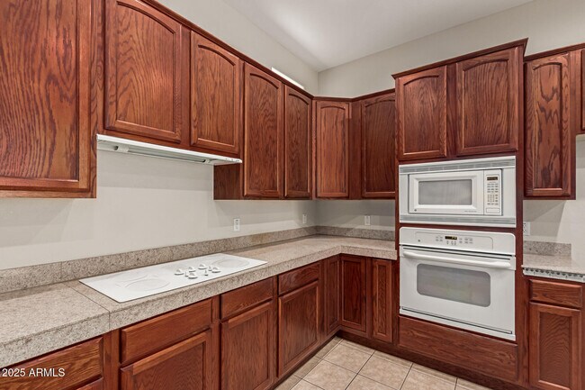 Building Photo - 2417 N 142nd Ave