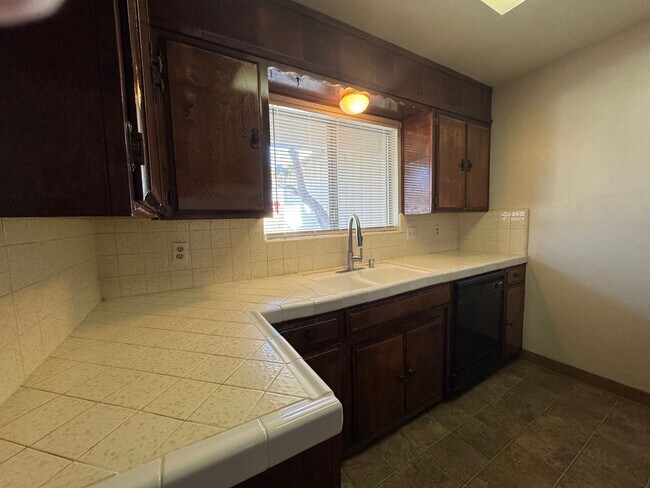 Building Photo - Four Bed, Two Bath Home In North Stockton