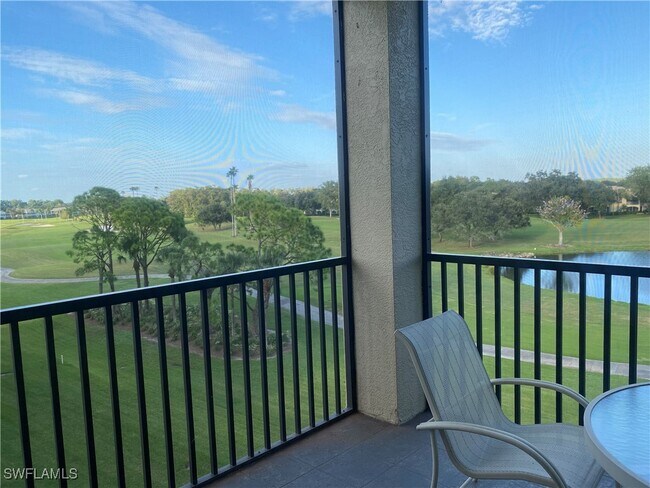 Building Photo - 210 Vintage Cir