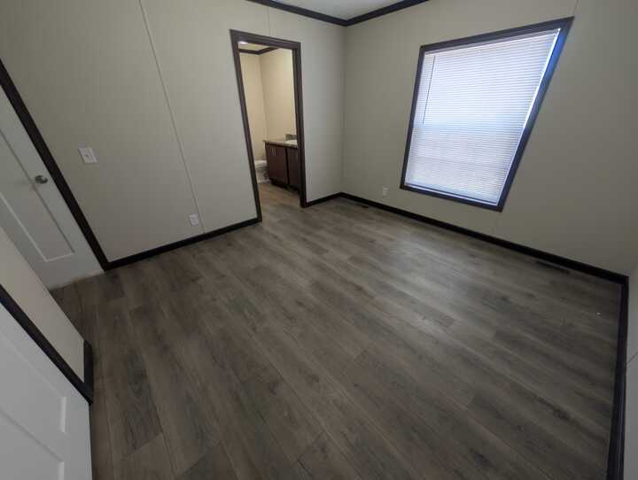 Building Photo - 16213 Normandy St