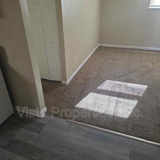 Building Photo - 4119 Glen Hill Manor Dr