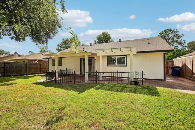 Building Photo - 4202 Townes Forest Rd