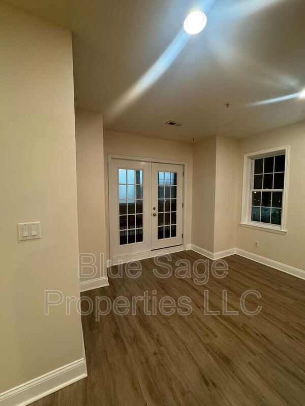 Building Photo - 432 E Baltimore Ave