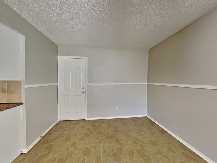 Building Photo - 5121 Parsley Ave