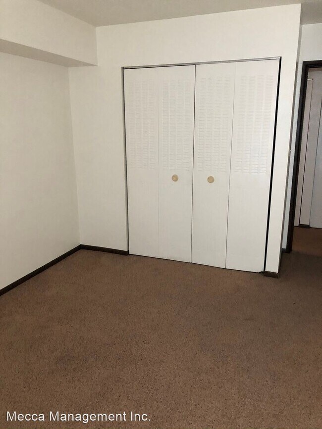 Building Photo - 2 br, 1.5 bath Apartment - 750 High St