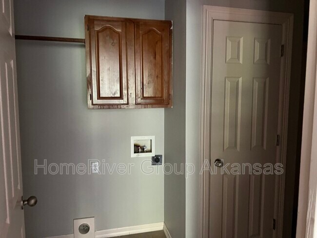 Building Photo - 4986 Stepney Ct