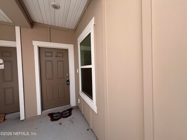 Building Photo - 9015 Gifford Dr