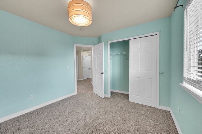 Building Photo - $2,200.00 - 3 Beds, 2.5 Baths, Single Fami...