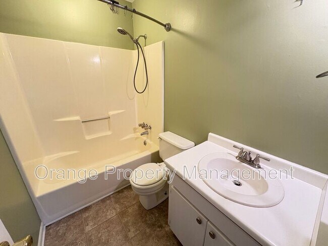 Building Photo - 343 Old Greenville Hwy