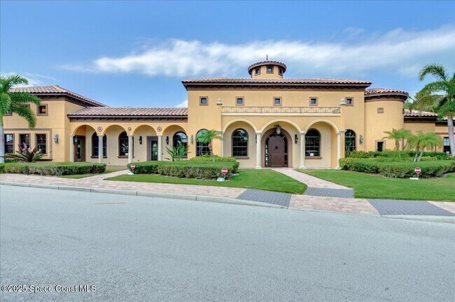 Building Photo - 779 Simeon Dr
