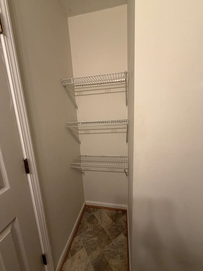 Building Photo - East AVL - Wooded Lot, Three Bedrooms