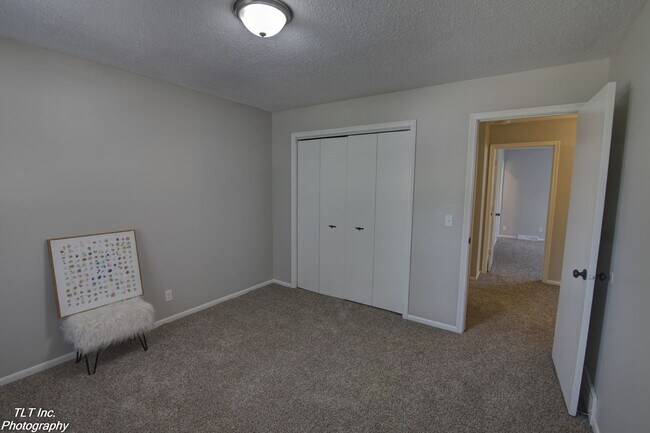 Building Photo - RENTAL PENDING