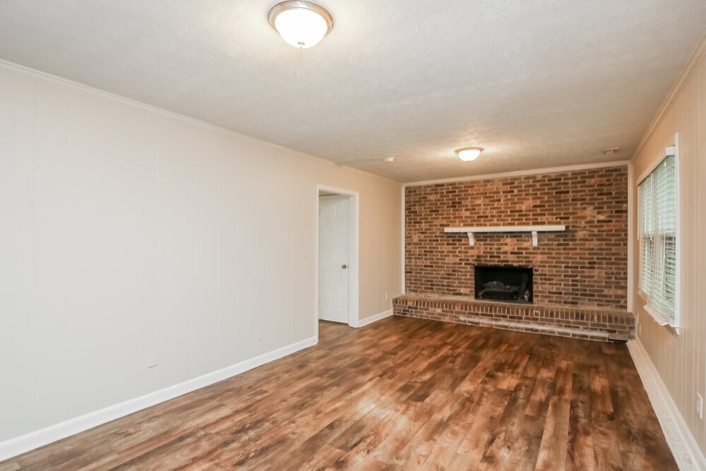 Building Photo - 2264 Old Concord Dr SE