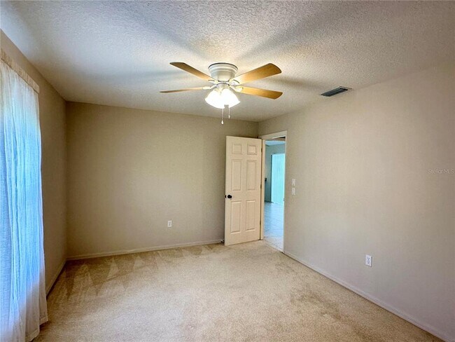Building Photo - 5024 Southern Pine Cir