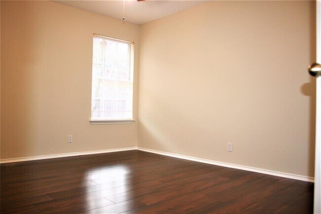 Building Photo - 9026 Brimstone Ln