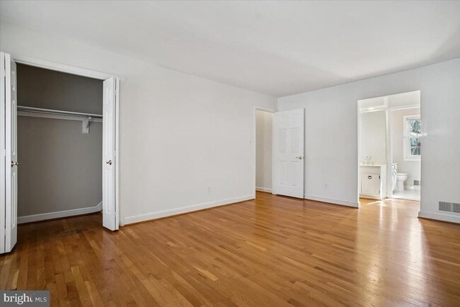 Building Photo - 1221 Forestville Dr