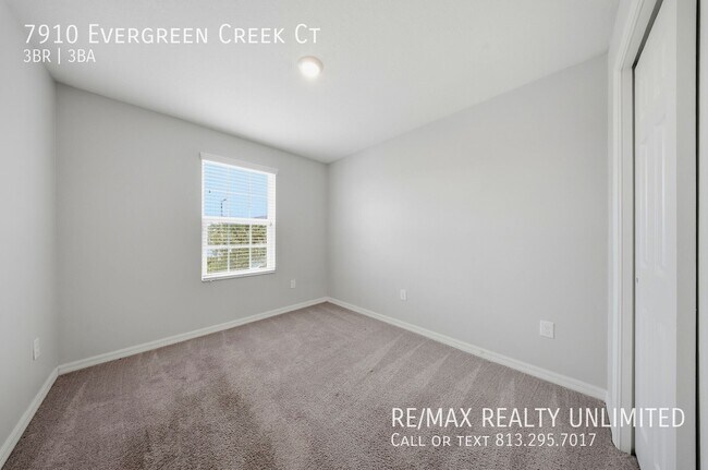 Building Photo - 7910 Evergreen Creek Ct