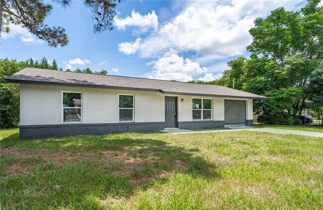 Building Photo - 913 April Hills Blvd