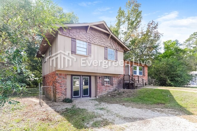 Building Photo - 3342 Cherry Ave