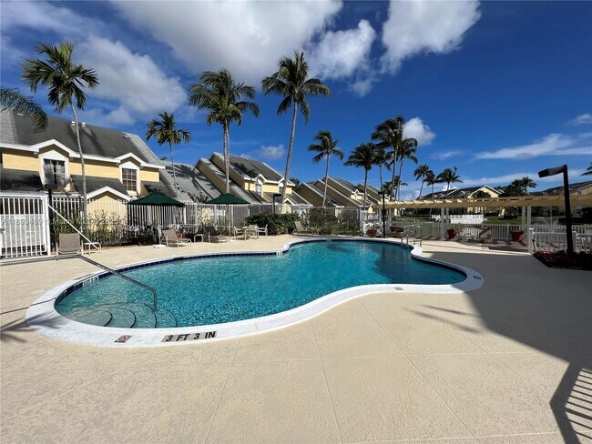 Building Photo - 6340 La Costa Dr