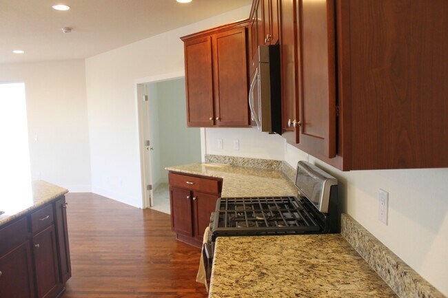 Building Photo - 10334 Kenneth Dr