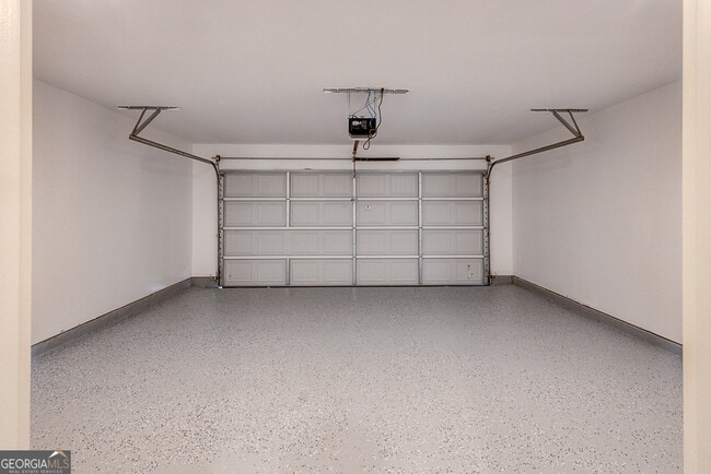 Building Photo - 322 Foxtrot Trl