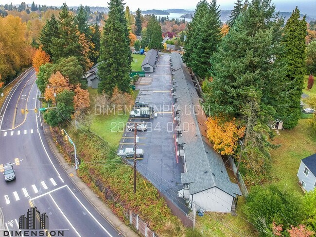 Building Photo - Skyway Apartments