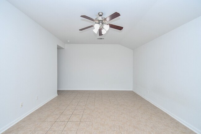 Building Photo - 18302 Mable Pond Ln