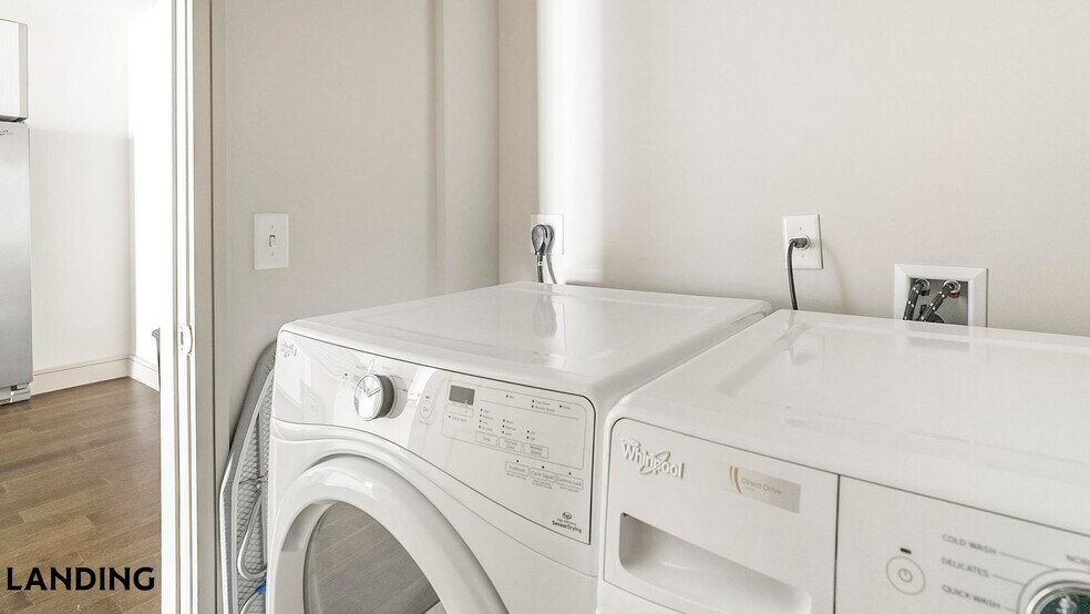 Building Photo - 1414 Wood Hollow Dr