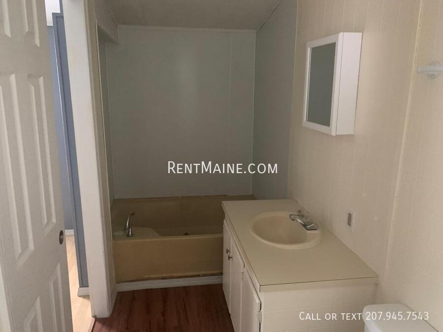 Building Photo - 27 Pheasant Hill Mobile Home Park