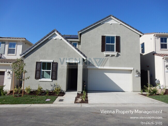 Primary Photo - 1062 Yucca Dr