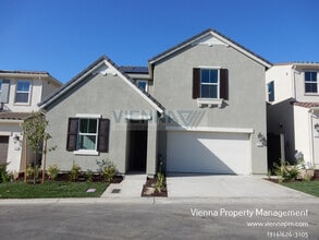 Building Photo - 1062 Yucca Dr