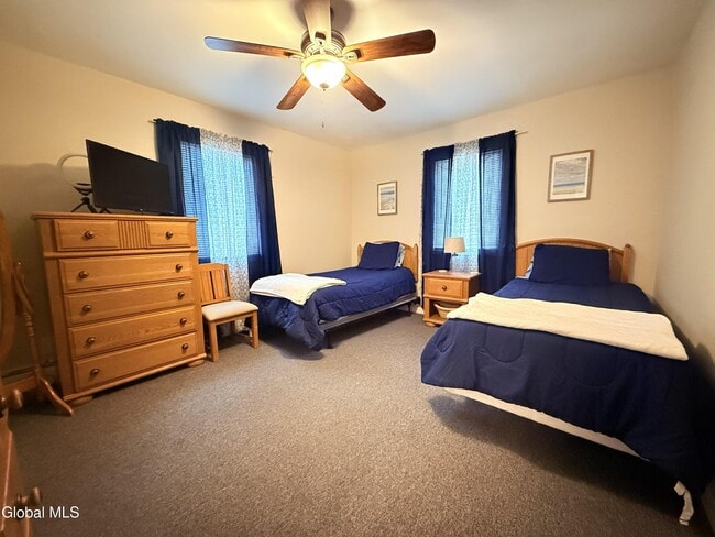 Building Photo - 23 Hillcrest Dr