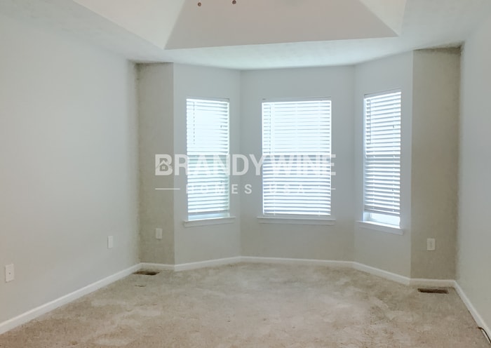 Building Photo - 581 Twin Oaks Ln