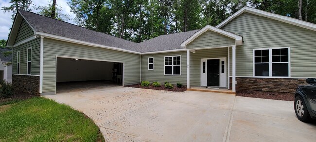 Primary Photo - 786 Cashmere Ct