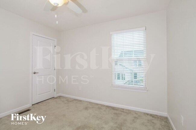 Building Photo - 1391 Alexa's Wy