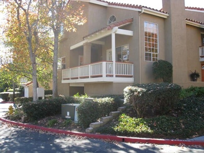 Building Photo - Spacious La Costa 3BR/3BA Townhome; gated complex w/pool, spa and tennis