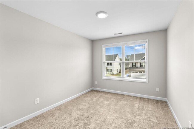 Building Photo - 1319 Water Leaf Dr