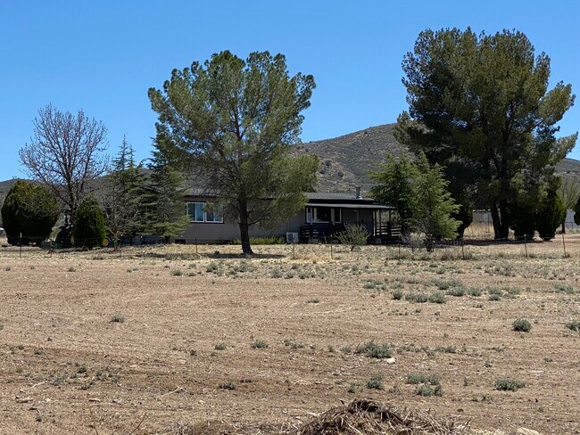 Building Photo - 14150 Lazy River Dr