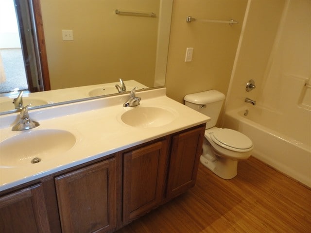 Building Photo - 7063 Equestrian Cir